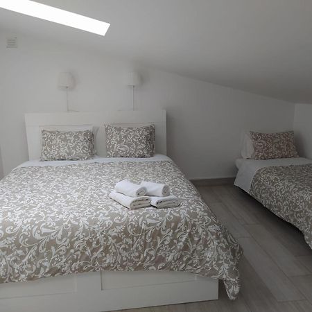 Isaura Home Пениш Стая снимка